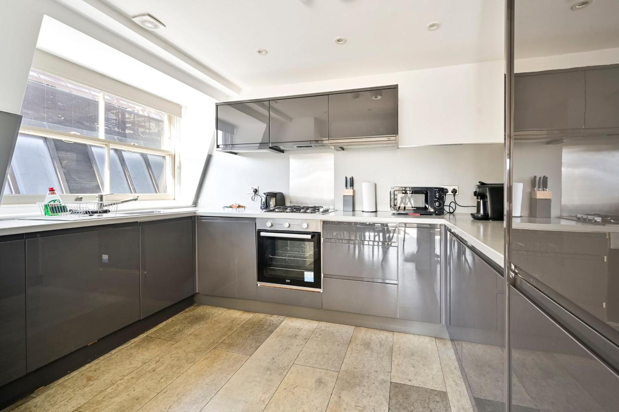 Farringdon Comfortable 3 Bed Appartamento *
